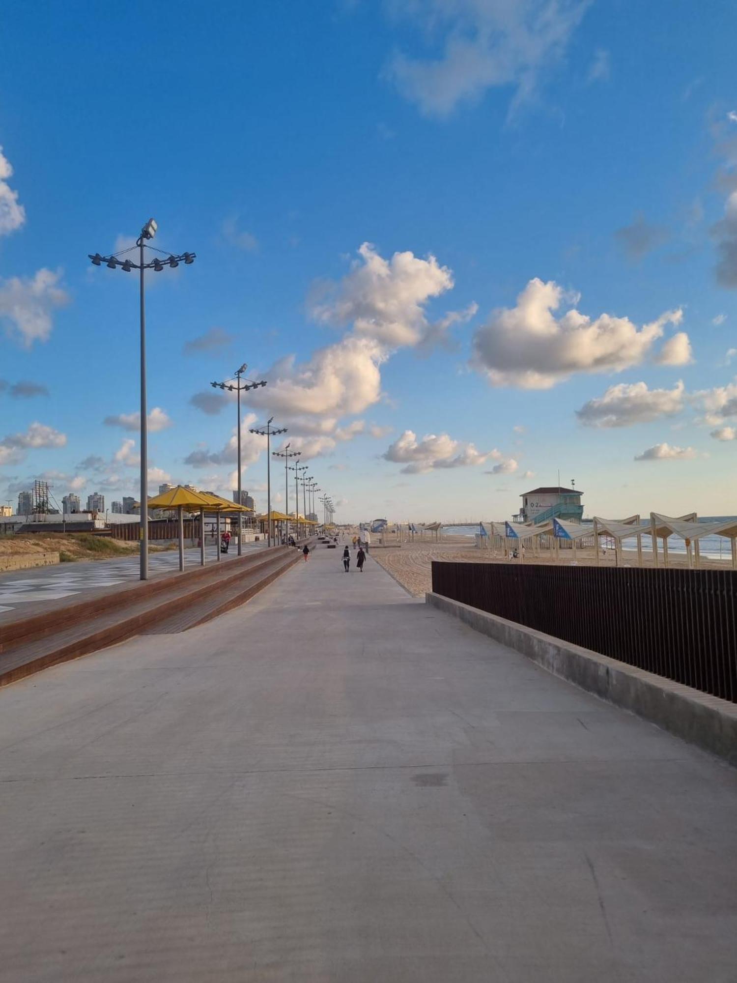 Studio By The Sea Apartment Ashdod Exterior photo